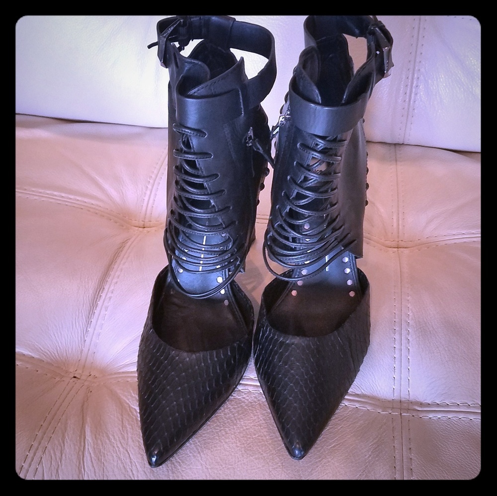 🔥Posh 4 - Dolce Vita, Pointy toed booties